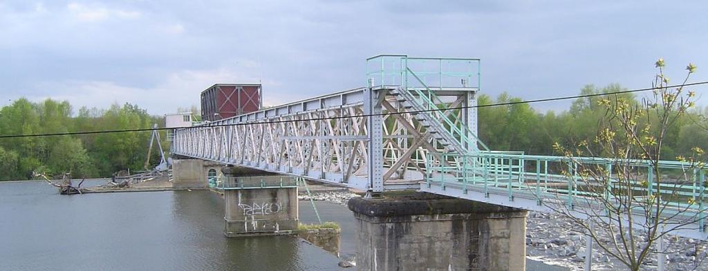 Barrage hydroélectrique à Saint-Léger-des-Vignes