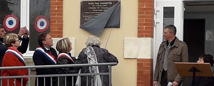 Découverte de la plaque Paul SARRETTE sur le mur de l'école de Chiddes, le samedi 6 avril 2019 en présence de Nadia SOLLOGOUB