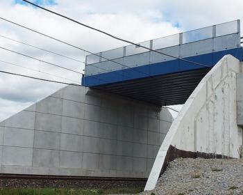 Pont routier de la Croix Malade à Tresnay lors du chantier de la RN7 en 2 fois 2 voies