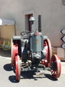 Tracteur au Musée de l'élevage et du charolais à Moulins Englibert