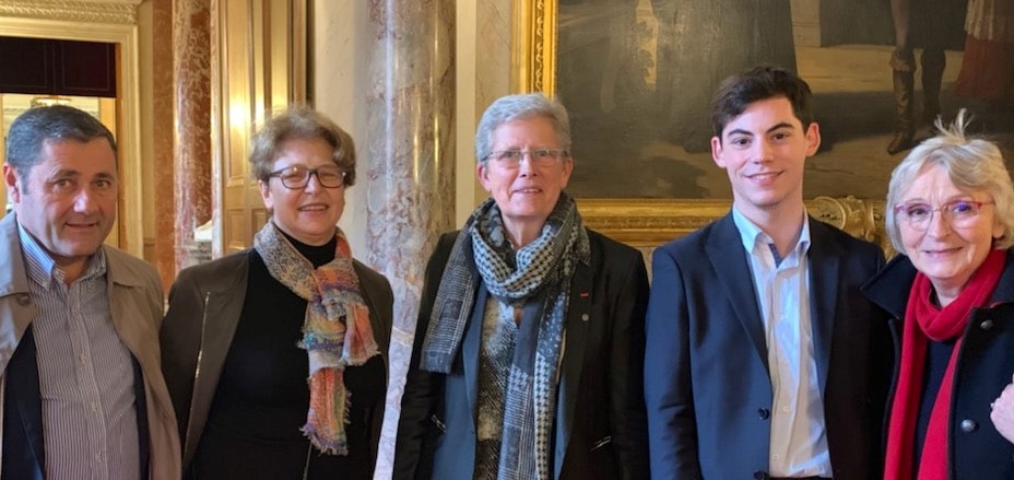 Nadia SOLLOGOUB et Geneviève DARRIEUSSECQ entourées de la famille VINCENT au Sénat le mercredi 27 novembre 2019