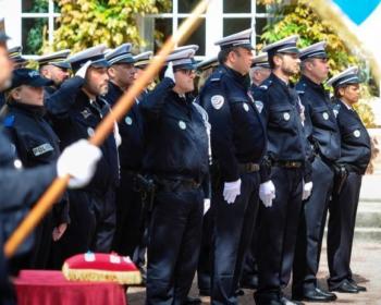 Cérémonie pour les policiers morts pour la France dans la cour d'honneur de la Préfecture le lundi 6 mai 2019