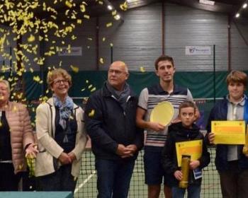 Nadia SOLLOGOUB lors de la remise des prix le 6 octobre 2019 à l'occasion du Tournoi International de Tennis Nevers-Nièvre